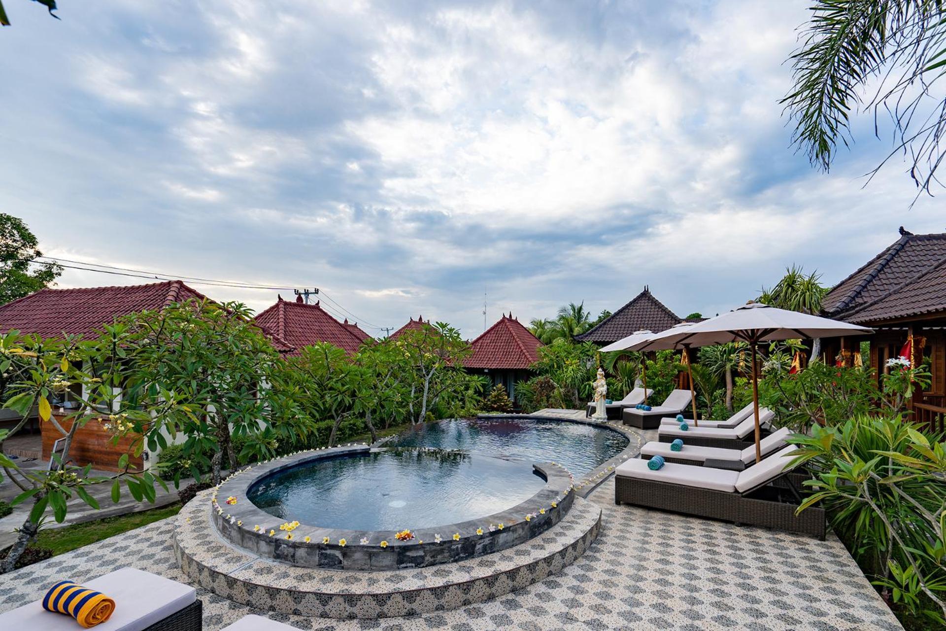 Hotel Karang Mas Lembongan Nusa Lembongan Exterior foto