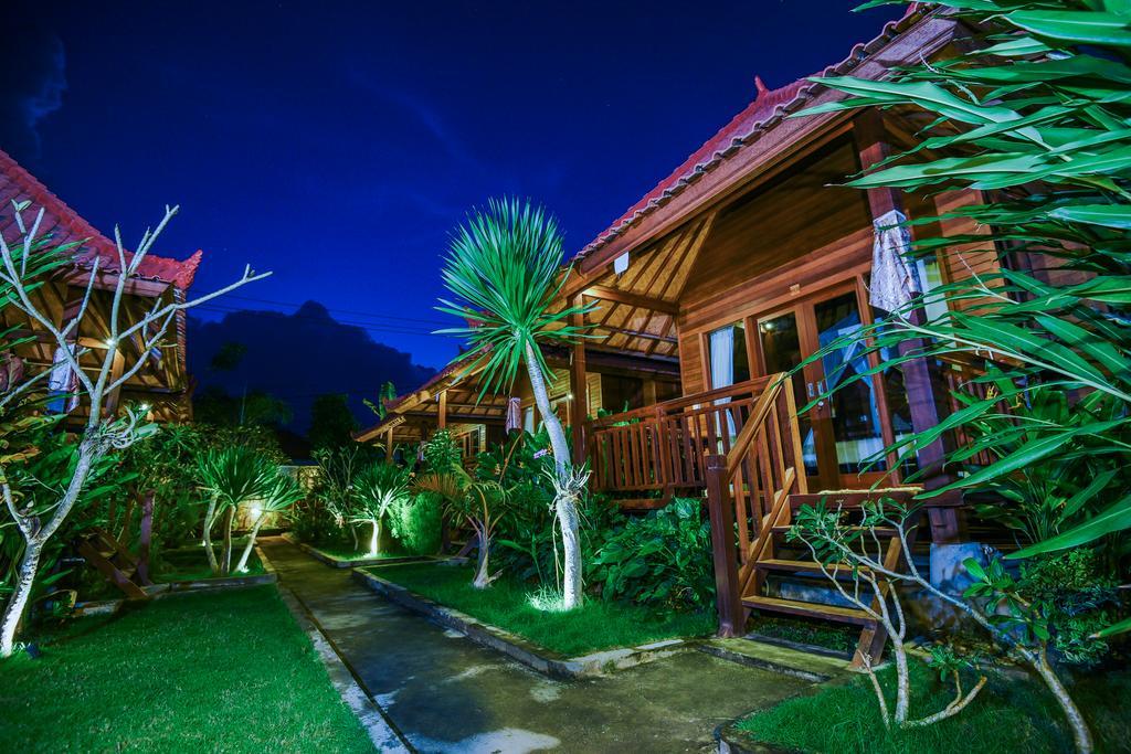 Hotel Karang Mas Lembongan Nusa Lembongan Exterior foto
